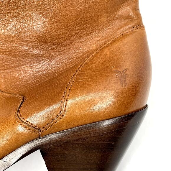 Frye Lila model in saddle tan caramel western bootie pointy toe women's size 6.5 - Picture 4 of 9